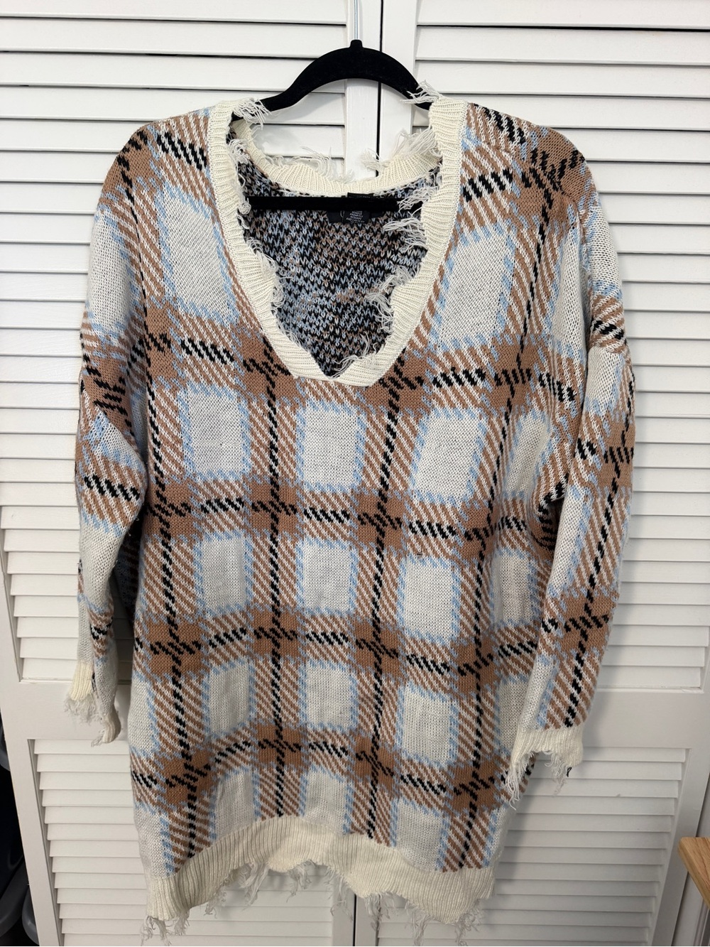 Plaid Fringe V-Neck Distressed Sweater Dress in Cream, Tan & Light Blue Size XL